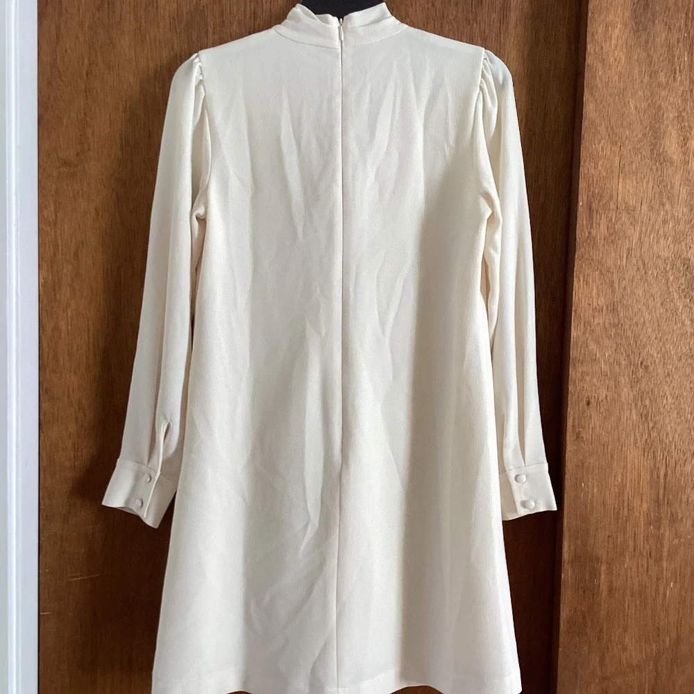 Gal Meets Glam Cream Tie-Neck‎ Dress – Size 2 - Picture 2 of 7